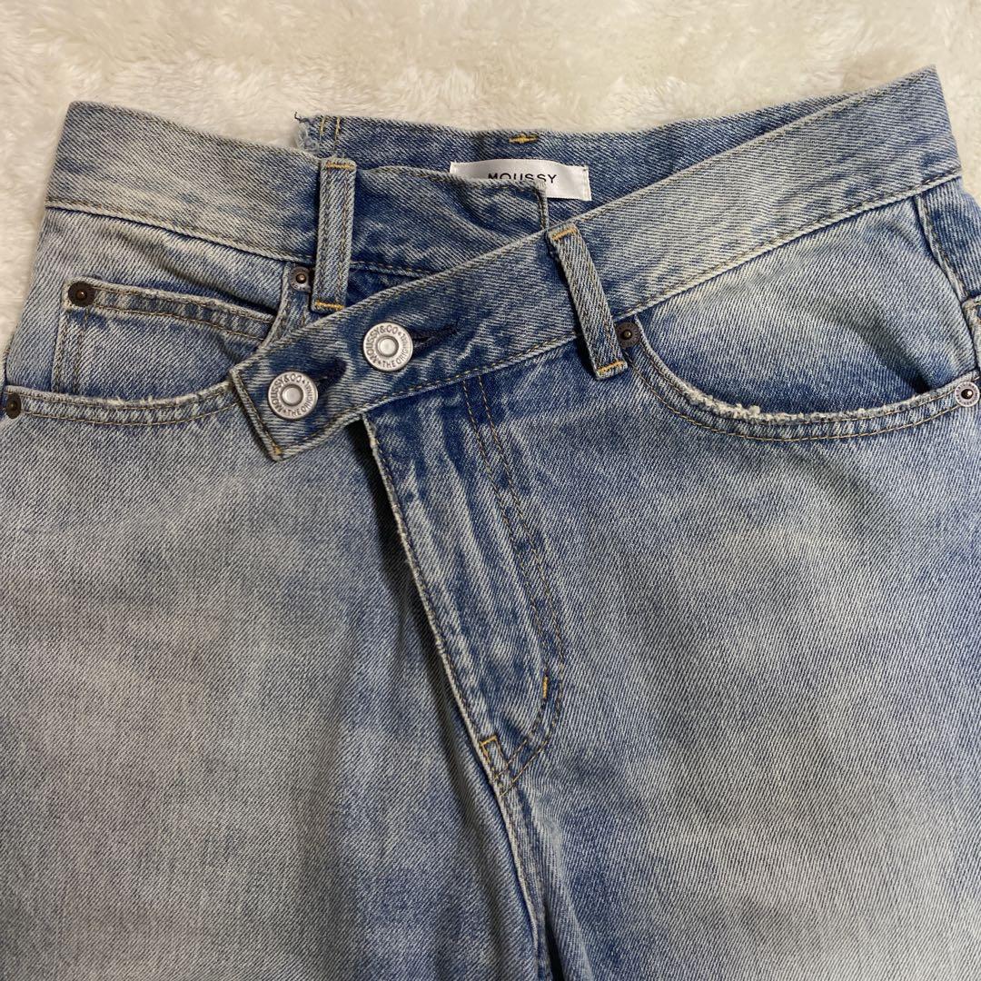 たまき　MOUSSY CROSS WAIST WIDESTRAIGHT 1