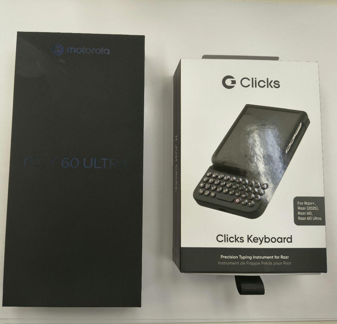 RAZR 60 ultra国内SIMフリー、専用click's case セット