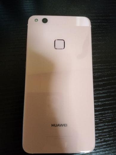 HUAWEI P10 lite 本体