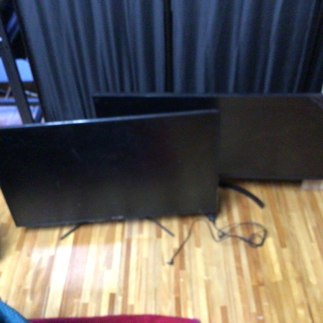 大型モニター　液晶割れジャンク　2台＋小型モニター　ゲーミング