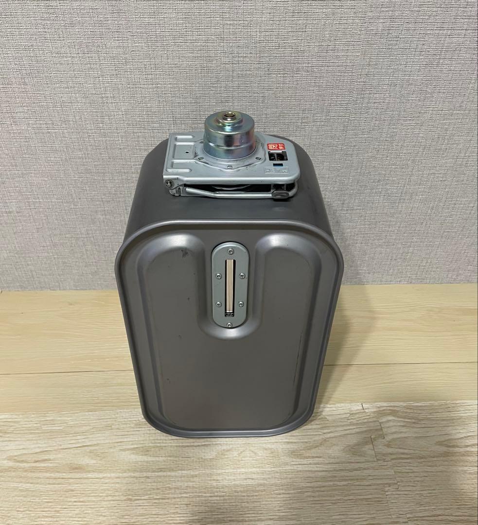 石油ファンヒーター ホワイト 2013年製