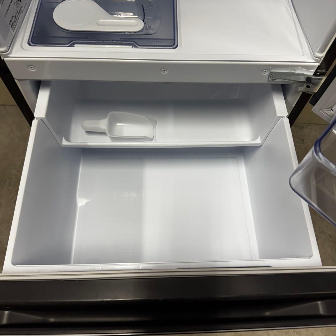 【配送・設置無料‼️】三菱電機 冷蔵庫 300L 24年製 自動製氷機能付き‼️