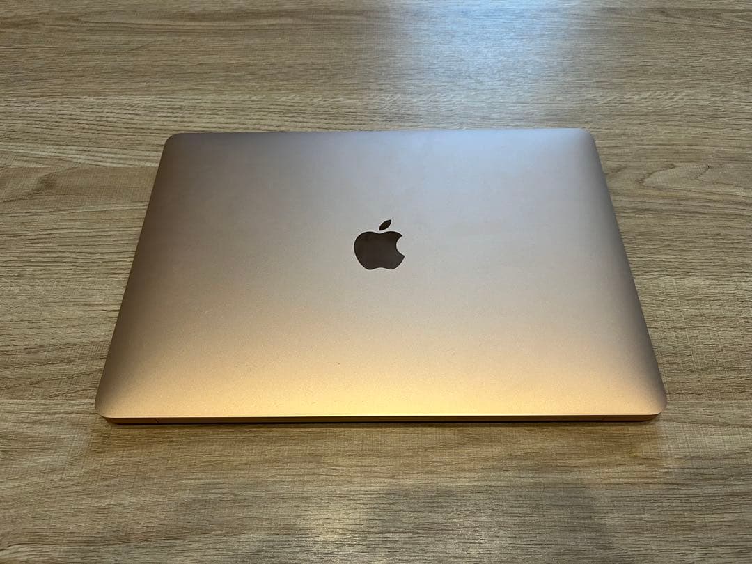 MacBook Air 2020（13インチ） M1 / ローズゴールド