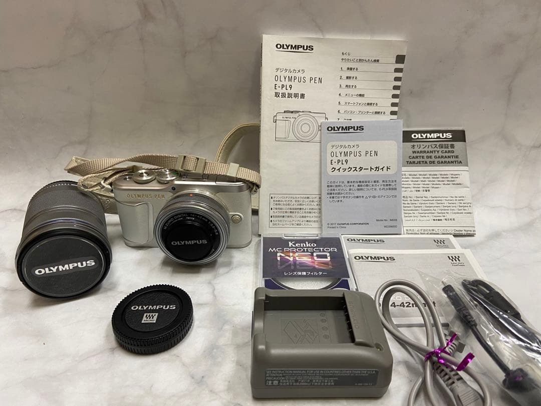 OLYMPUS PEN E-PL9 ホワイト 14-42mmレンズ付