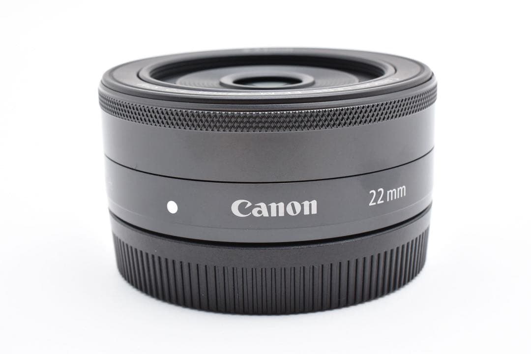 【極美品】 キヤノン Canon EF-M 22mm F2 STM ブラック