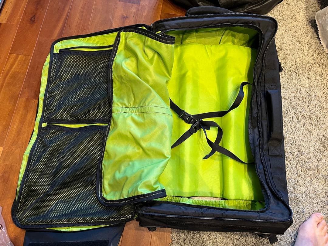 Karrimor Clamshell ブラックキャリーカート