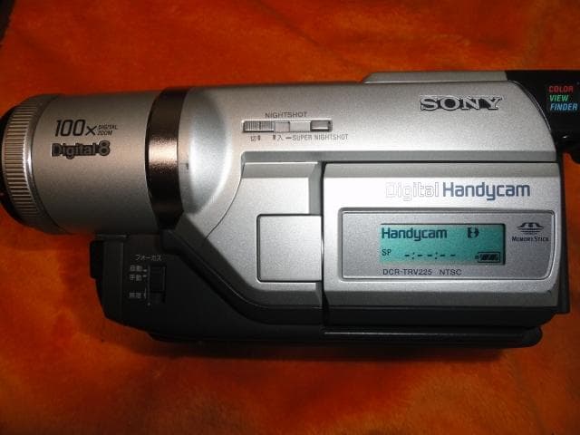動作品◆SONY ＴＲＶ２２５　Digital８　美品　付属品１１点