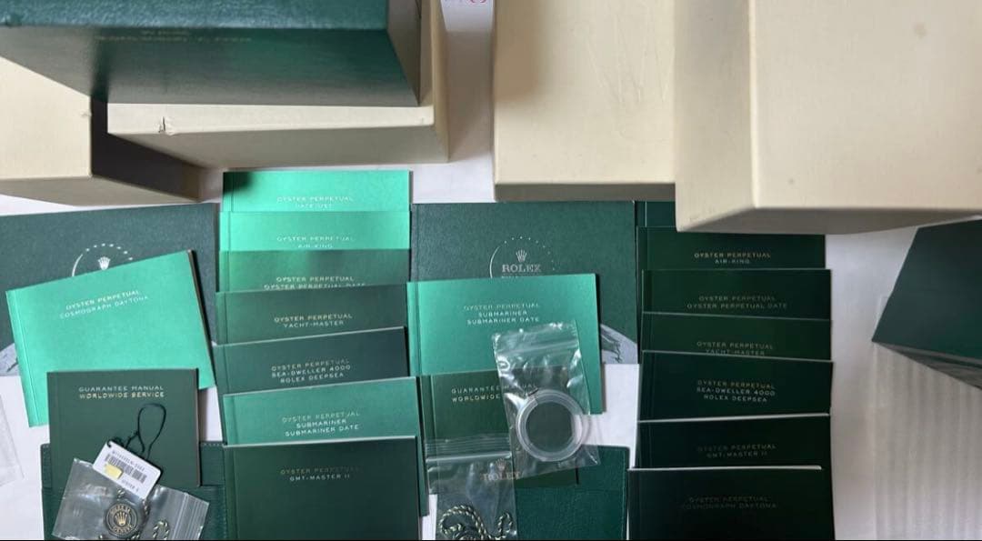 ロレックス純正デイトナ・サブマリーナデイトSサイズ BOX ２箱　付属品計32点