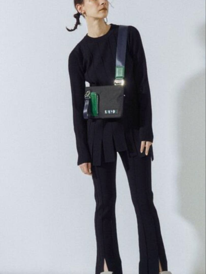 アンスリード 5TH ANNIV. マルチボディバッグ