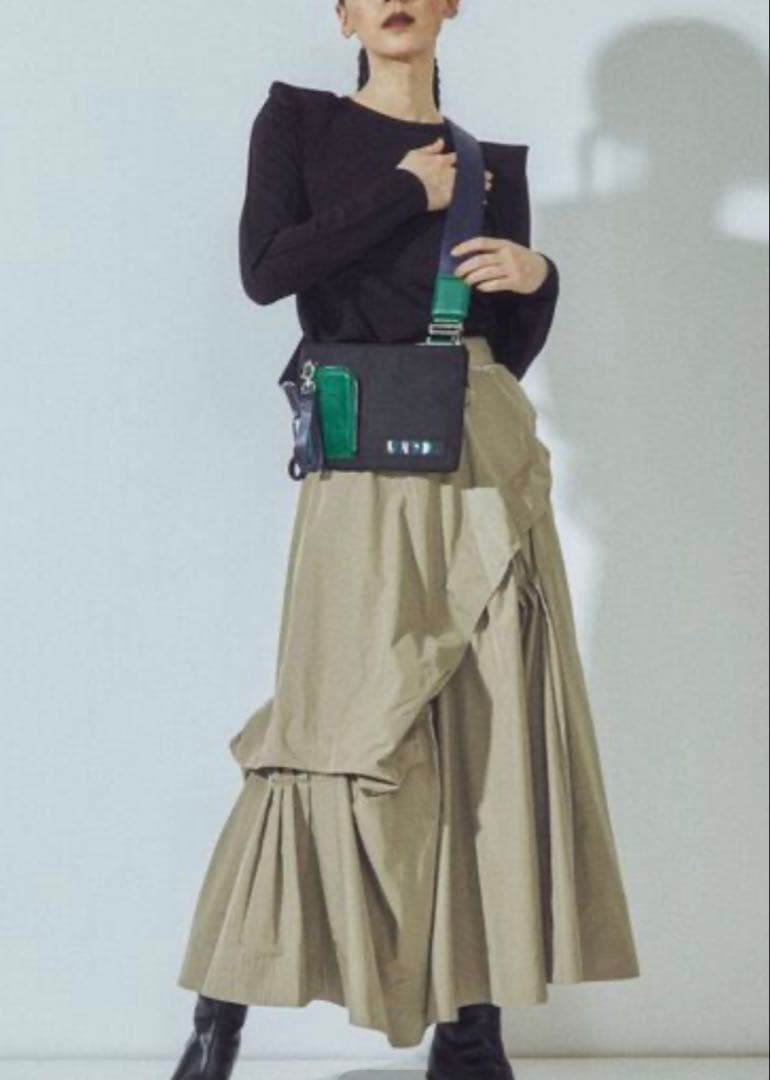 アンスリード 5TH ANNIV. マルチボディバッグ