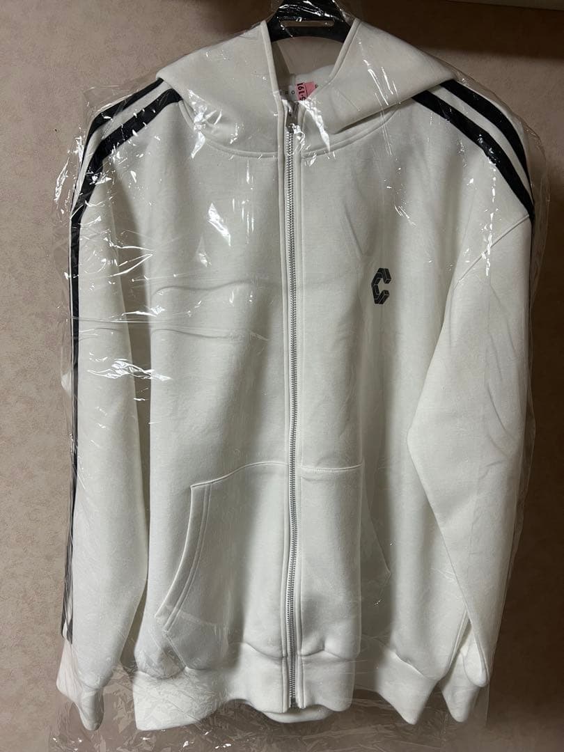 cronos 2ライン　ジップパーカー