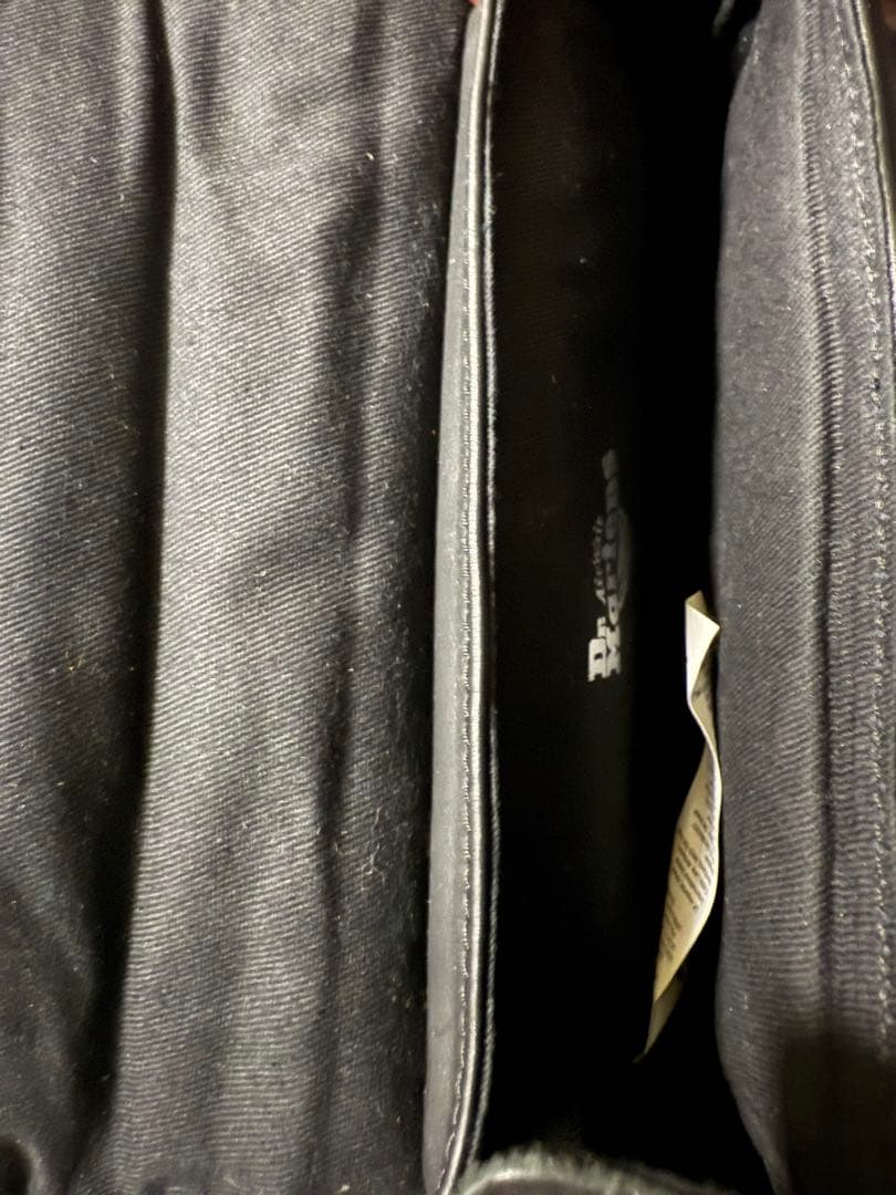 ドクターマーチン　サッチェル　パテッド