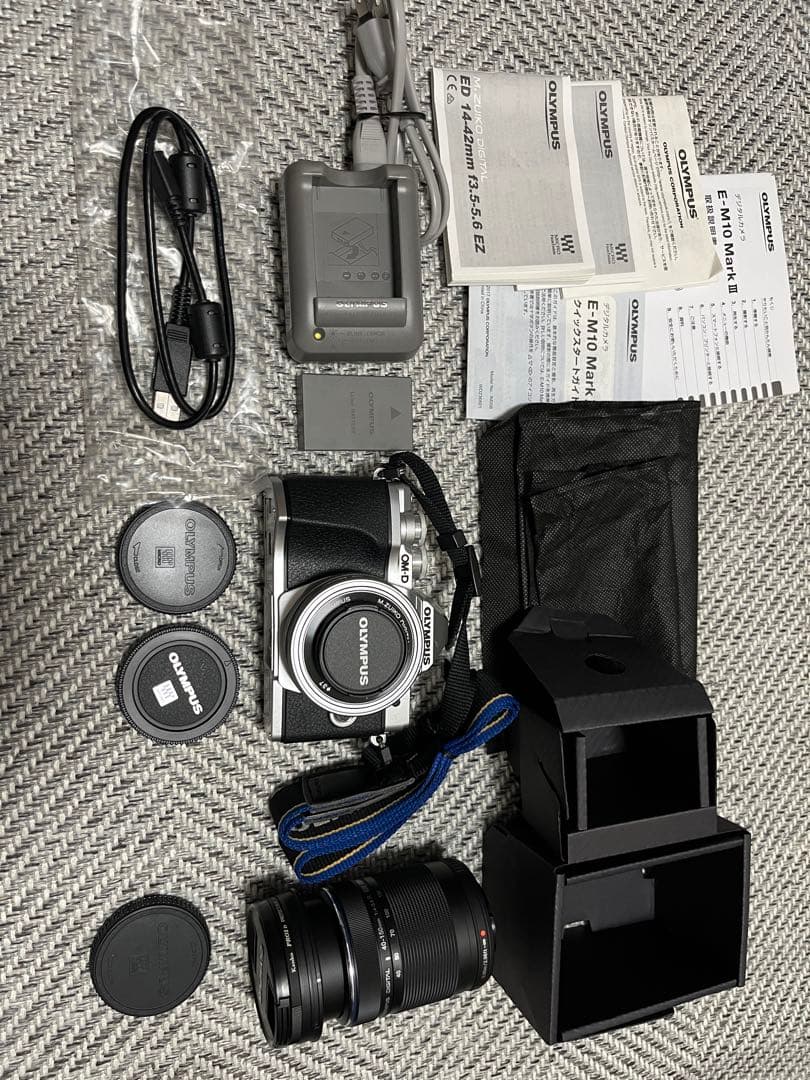 OLYMPUS OM-D E-M10 MarkⅢ