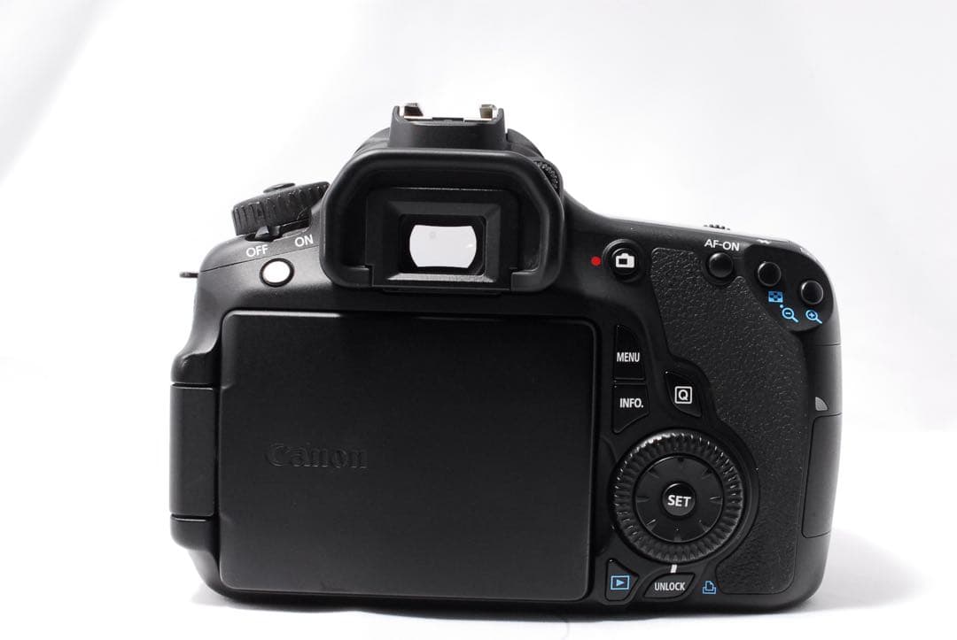 高性能機種❤️Canon EOS 60D❤️楽々自撮り一眼レフカメラ
