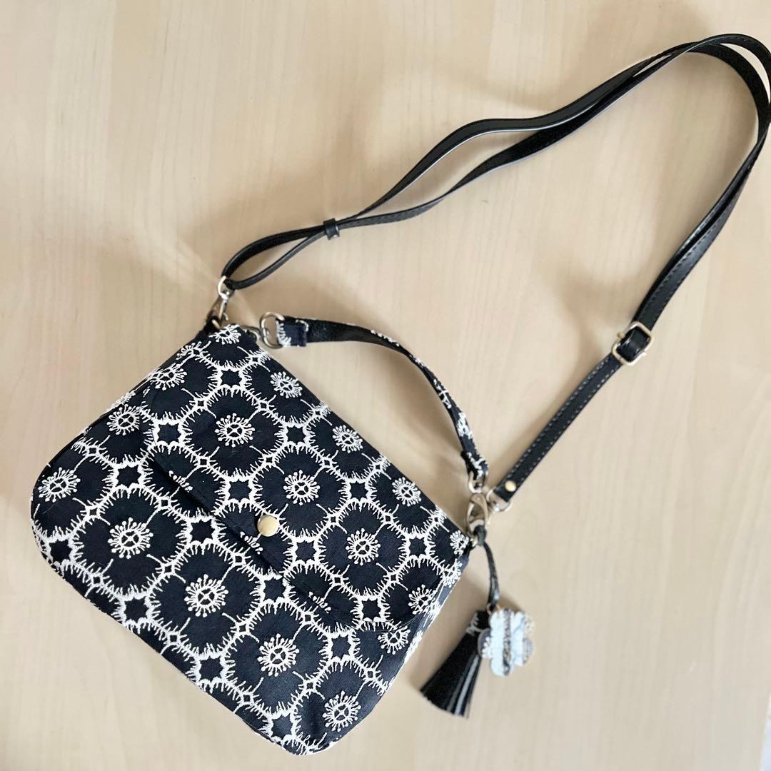 ミナペルホネン コロンとしたショルダーバッグMB510-113