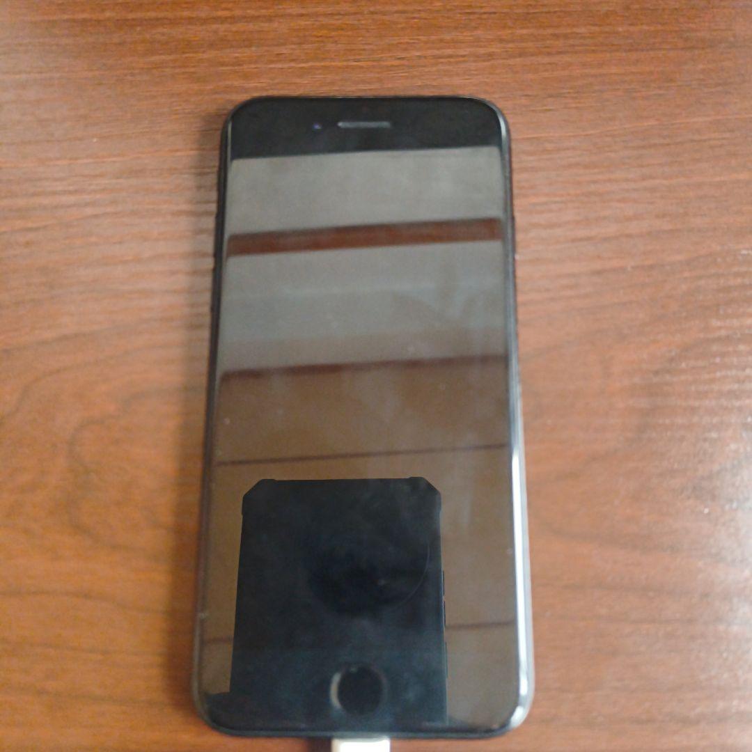 Apple iPhone SE2 ブラック 本体2