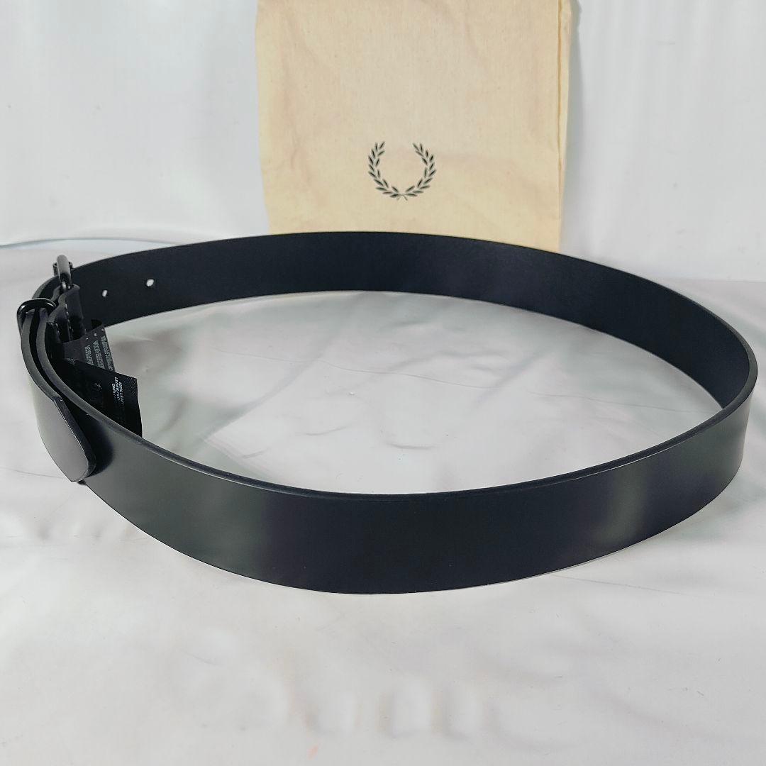 セール中です☆ラテ☆　　　　　　　【新品 純正袋付き】FRED PERRY