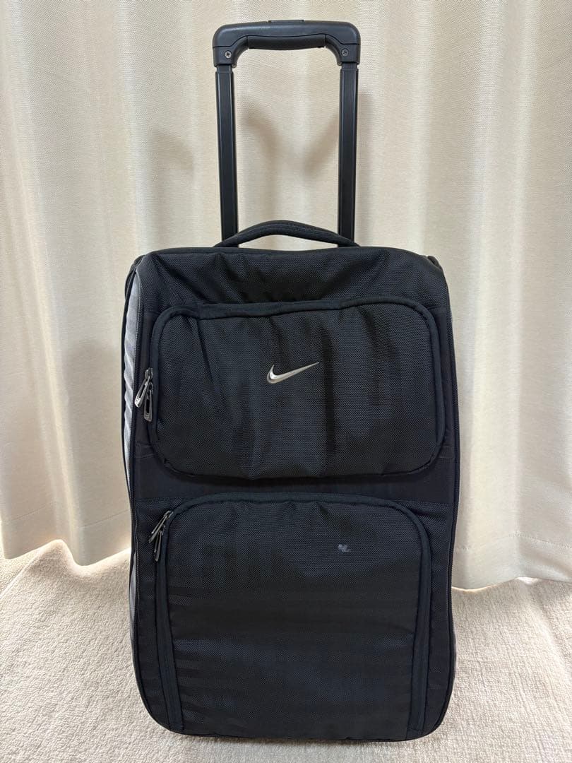 Nike ナイキ ブラック キャリーケース キャリーバッグ　7778
