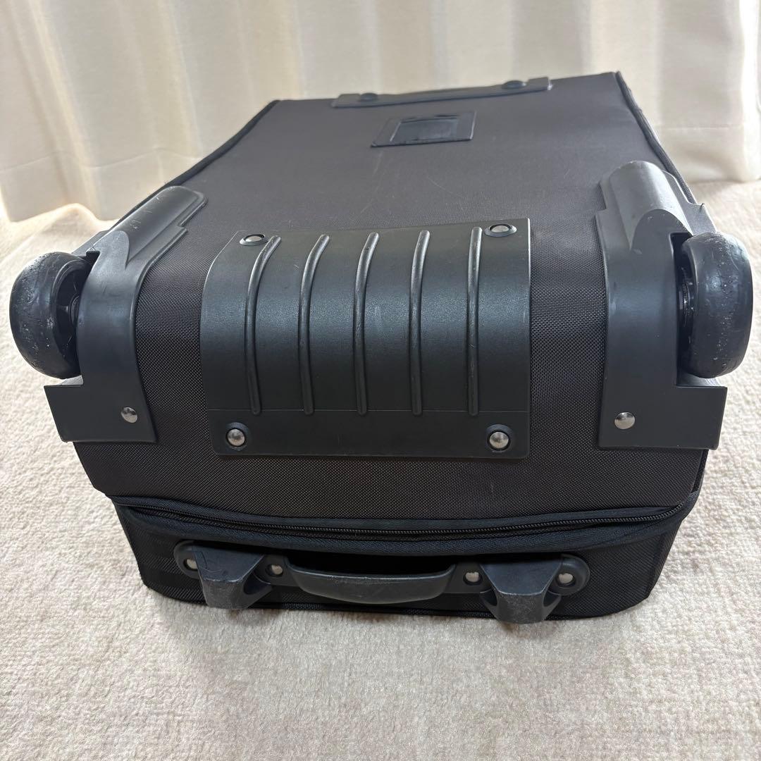 Nike ナイキ ブラック キャリーケース キャリーバッグ　7778