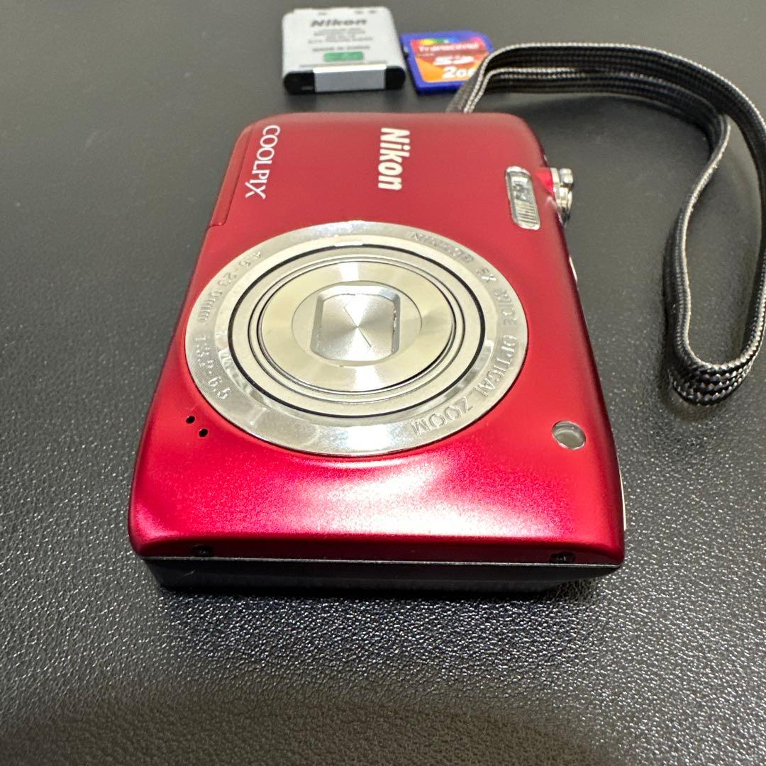 ニコン Nikon COOLPIX S2900 レッド　動作確認済　中古良品