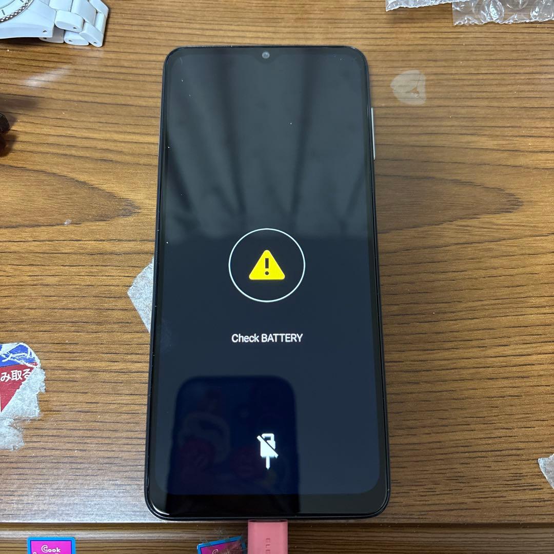 Galaxy A32 ホワイト 本体 ジャンク品