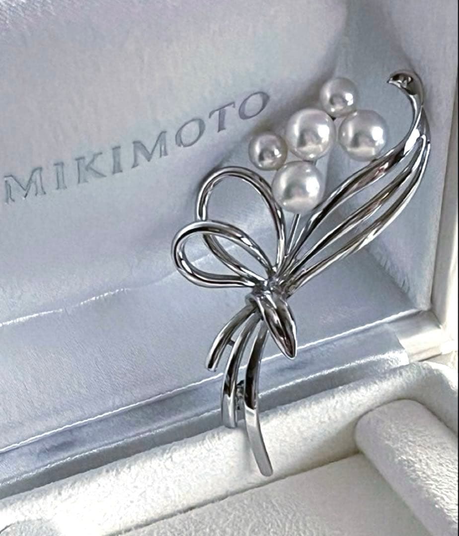 MIKIMOTO シルバー パール ブローチ 人気完売　現行品　花束➋