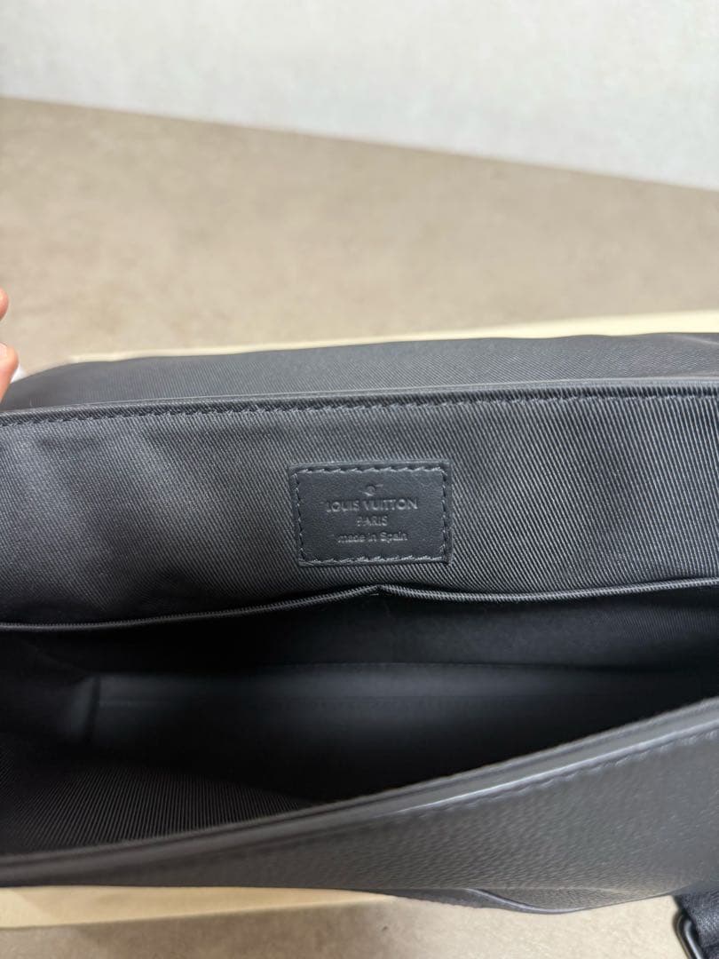 極美✨ルイヴィトン M57080 テイクオフメッセンジャー アエログラムブラック