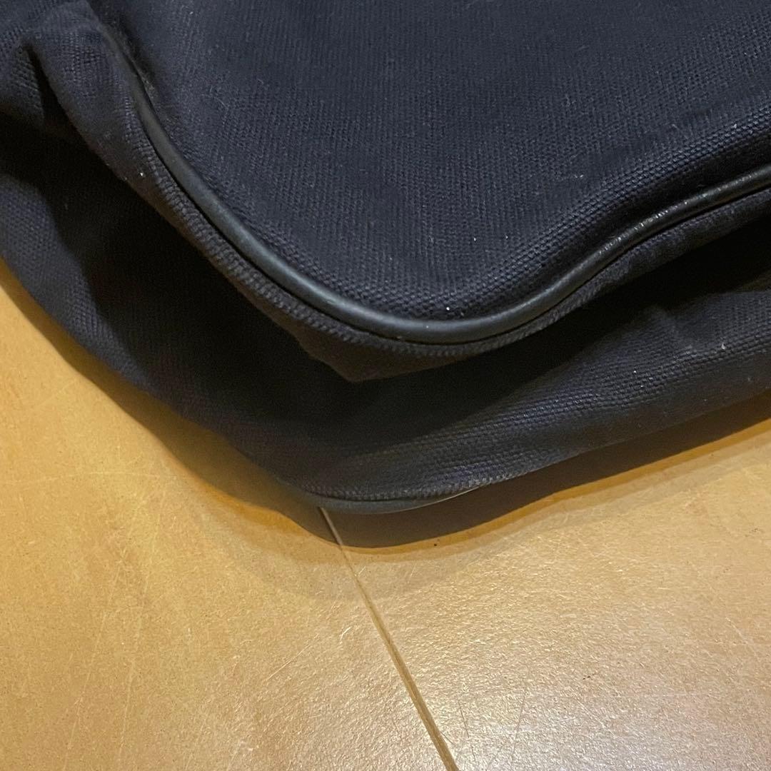 ARTS&CRAFTS ショルダーバッグ レザー キャンバス 重厚感 本革 牛革