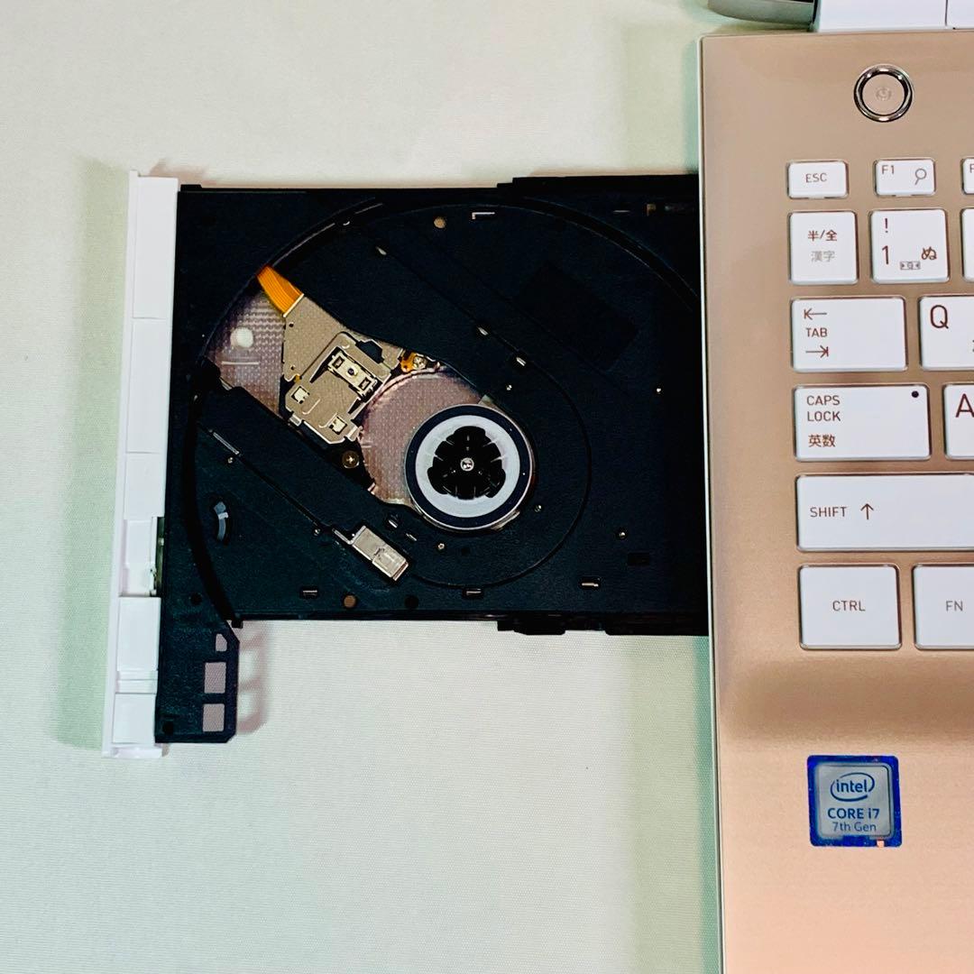 Core i7✨SSD1TB✨16GB✨カメラ✨東芝✨オフィス✨ノートパソコン