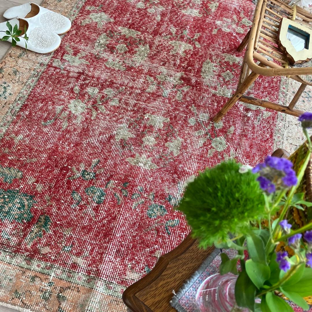 レア✳︎シャビーレッド　囲みコーラルオレンジ　フラワー　トルコヴィンテージラグ