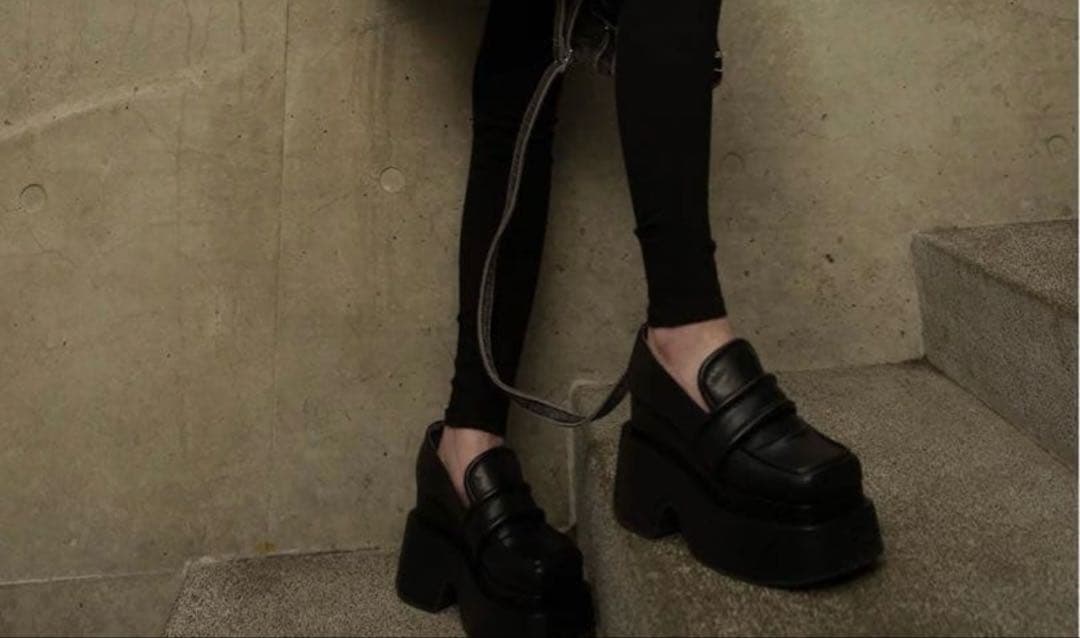 Glam Lips VOLUME ソール ローファー 厚底9cm