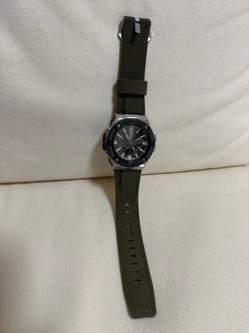 CASIO G-SHOCK　GST-S330AC 電波ソーラー　カーキグリーン