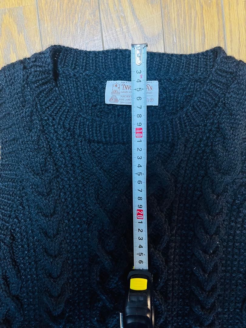 値下げ☆送料込み☆INVERALLAN (厚手)ブラック ケーブルニットベスト