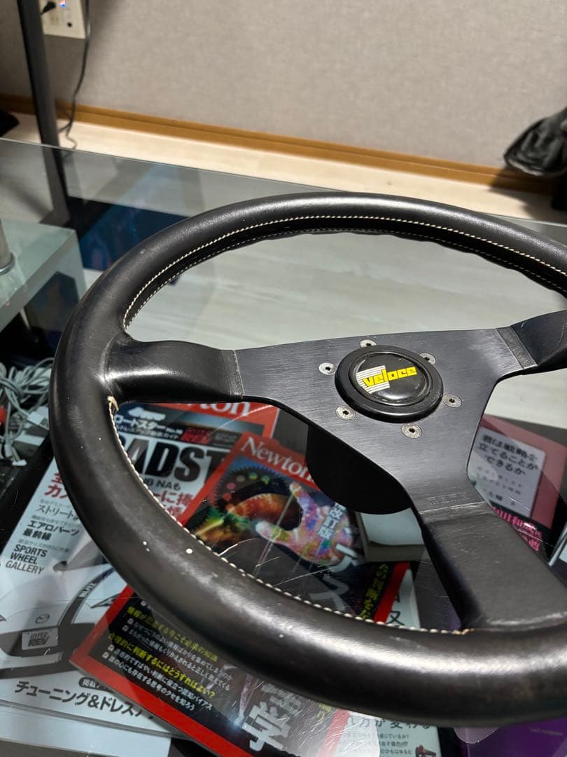 MOMO 3スポーク ステアリング フェラーリ308