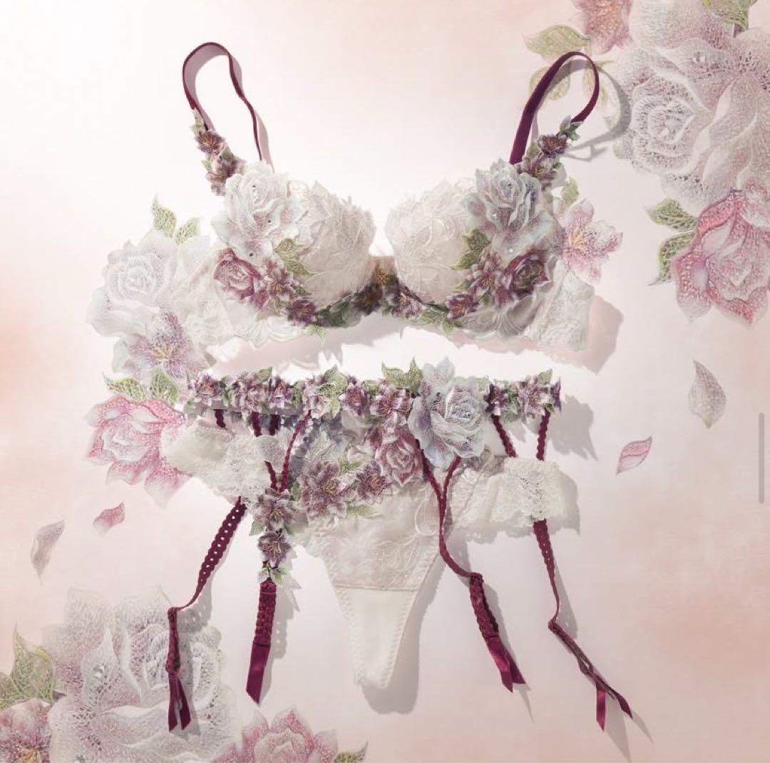 salute 09 店舗限定 OCカラー　D70、ソングM、ガーターベルト