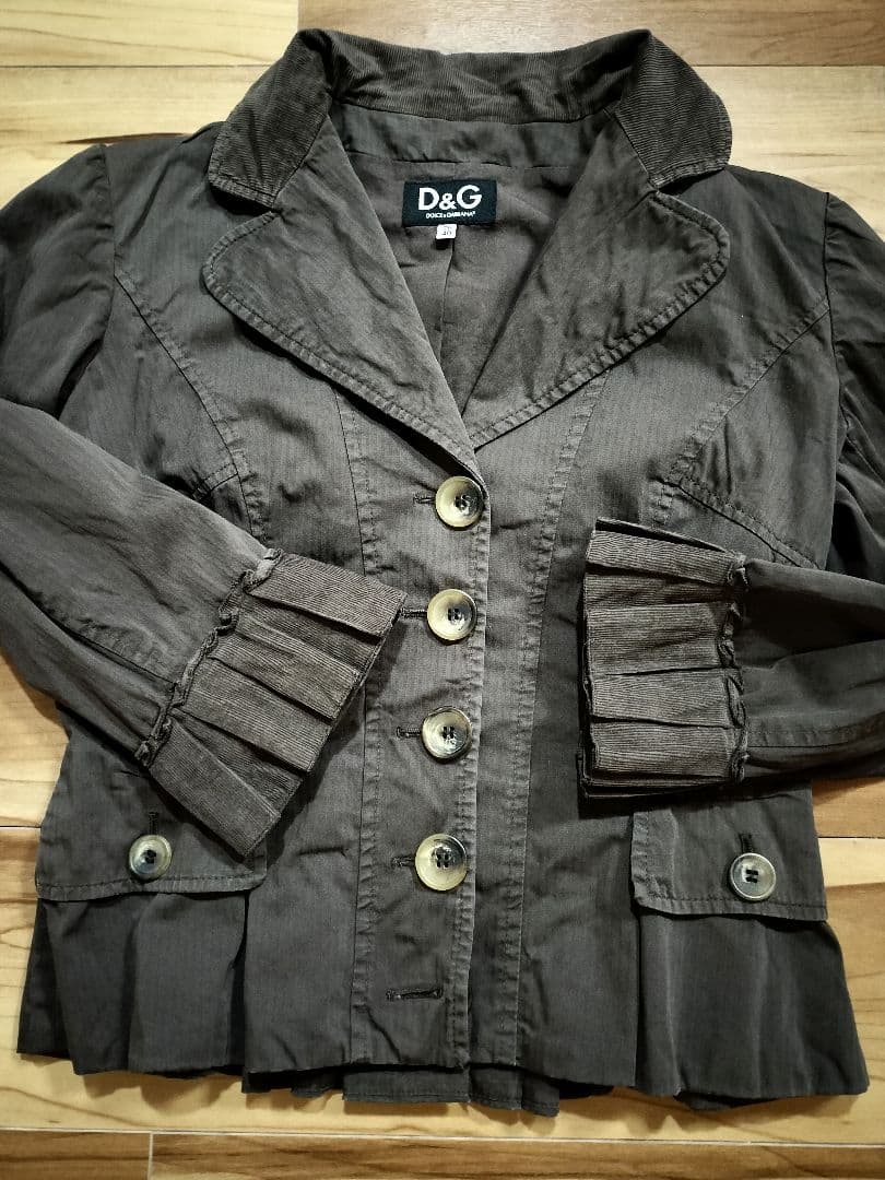 D&G ドルチェ&ガッパーナフリル袖が可愛いデザインジャケットダークブラウン