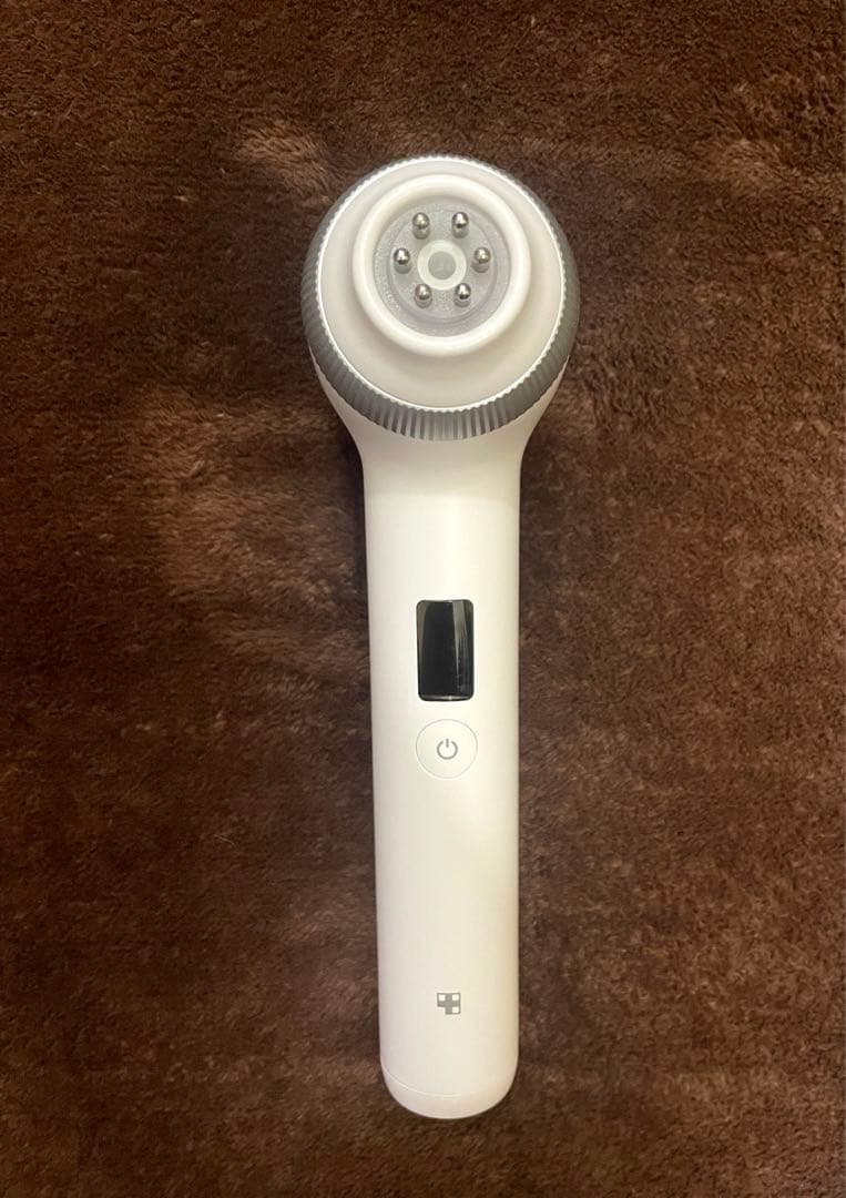 メディキューブ　ウルトラチューン　美顔器