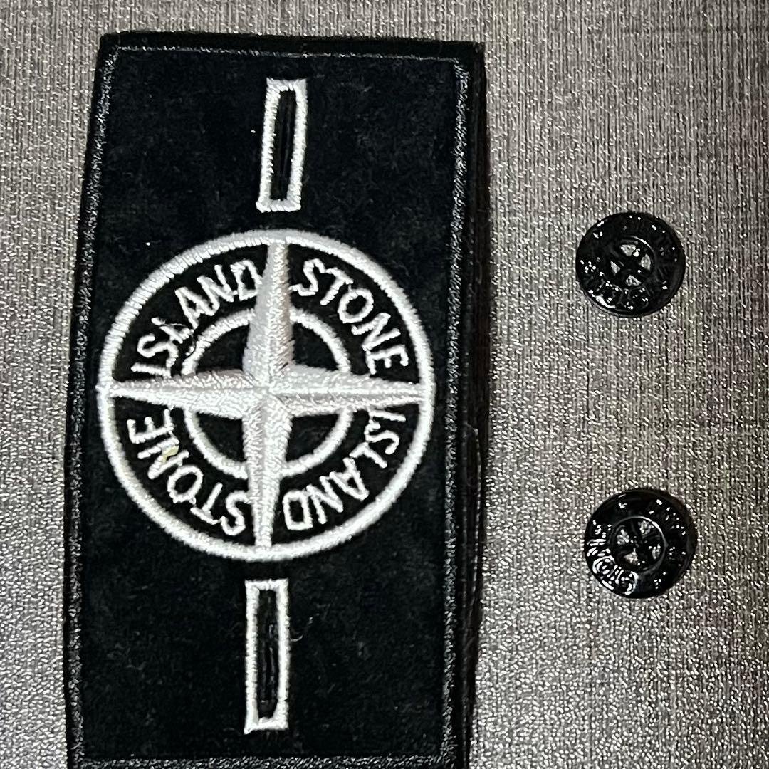 希少品【STONE /ストーンアイランド】ワッペン（ボタン付き）