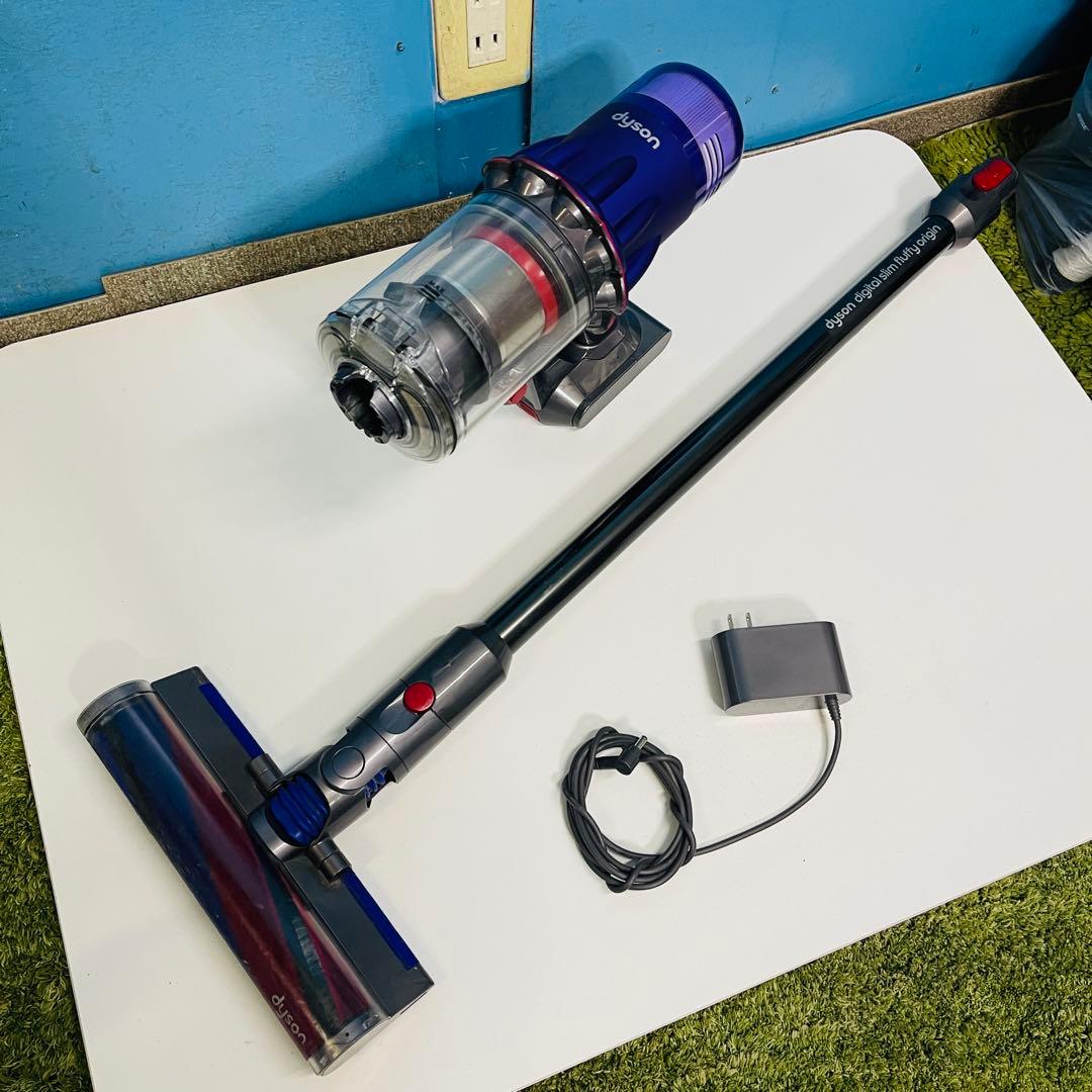 ダイソン SV18 ヘッドローラーとチャージャー付き