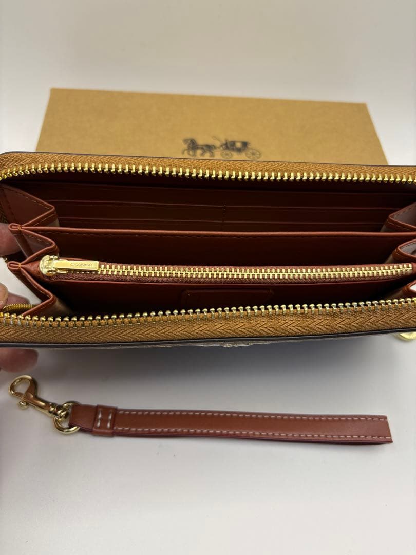 coach 長財布　柄物