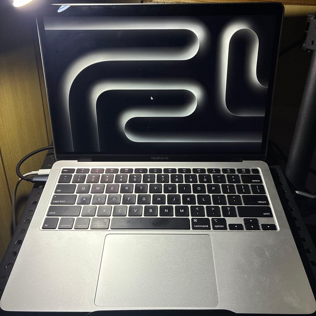 Apple MacBook Air 2020 13インチ