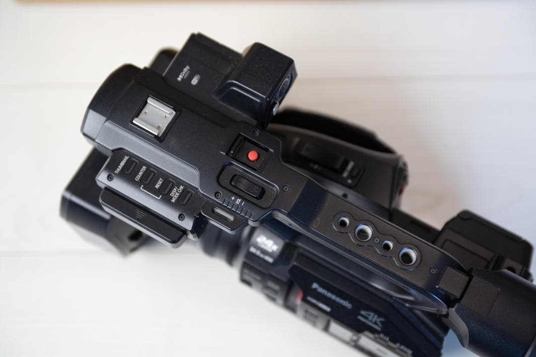 Panasonic HC-X20-K 業務用ビデオカメラ 通電時間38h