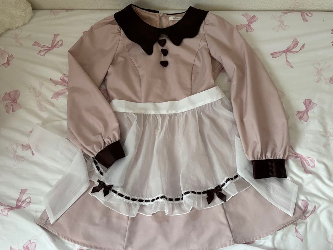 ピウム melty chocolate フリルエプロンワンピース