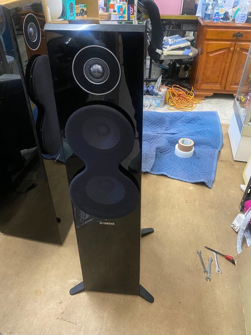 Yamaha フロアスタンディングスピーカー　NS-F700①