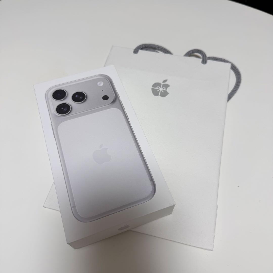 Apple iPhone 17pro 1tb新品未開封　即日配送