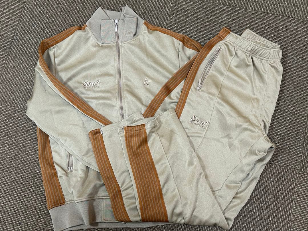 スターダム　セットアップ　ジャージ　ベージュブラウン　Ｌサイズ