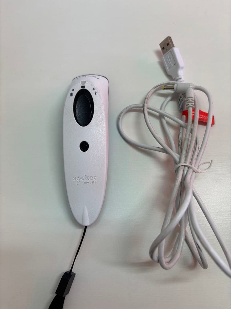 ■ソケットモバイル　バーコードリーダー　S700　ホワイト■充電ドック付　動確済