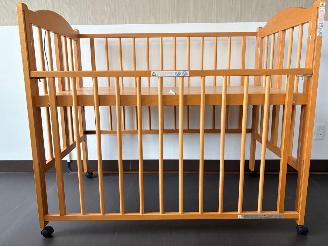 スリーピー木製ベビーベッド「ワンタッチハイベッドパル」