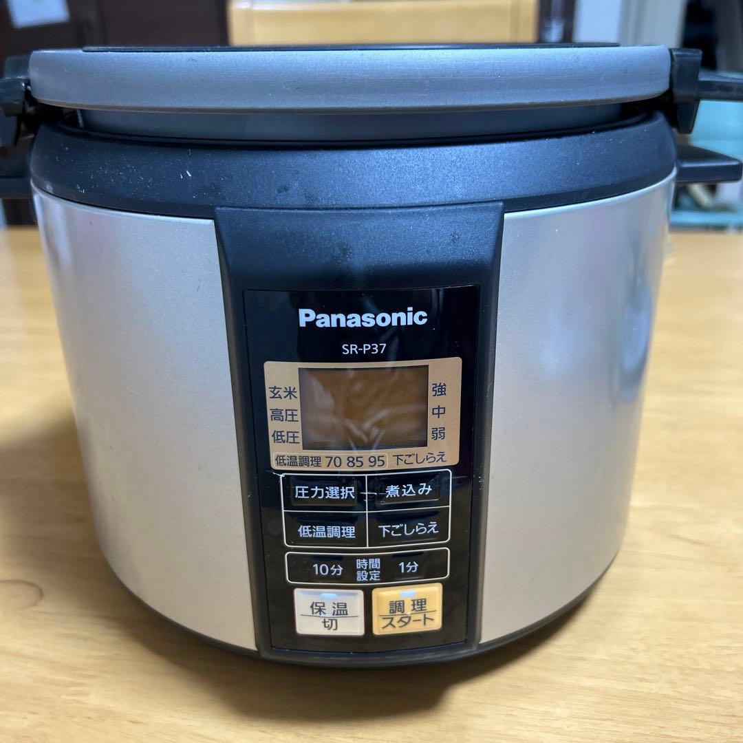Panasonic SR-P37 電気圧力鍋