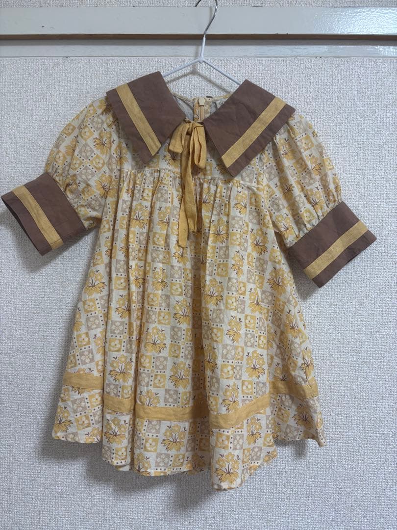 apolina ワンピース 2-3y